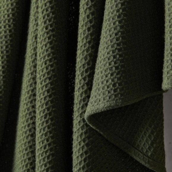 New ARHAUS Waffle Knit Throw Blanket - Picture 3 of 6